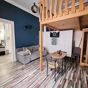 Apartman Loft&steam - Designer With Sauna & Ac, Budapest